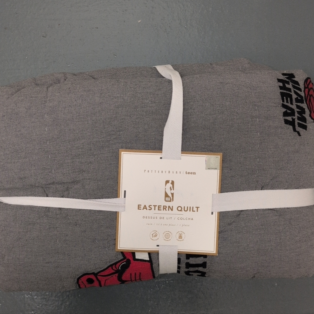 Pottery Barn Gray Miami Heat Eastern Quilt Twin